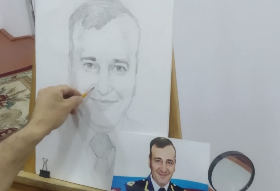Şəkili rəssam sosial şəbəkədə canlı olaraq şəhid generalımızın portretini yaradıb