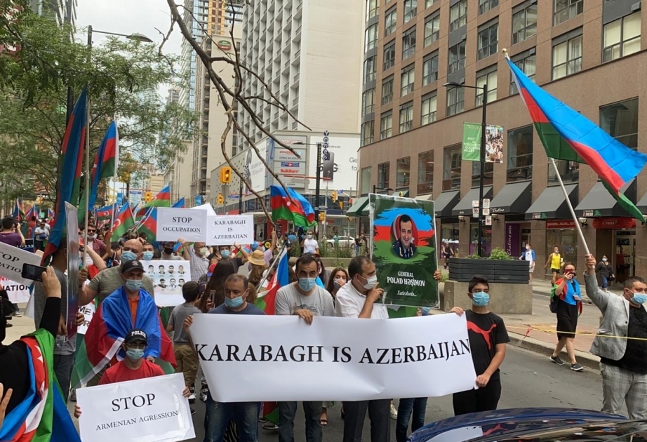 Azerbaiyanos residentes en Canadá organizaron una acción en apoyo de las Fuerzas Armadas de Azerbaiyán