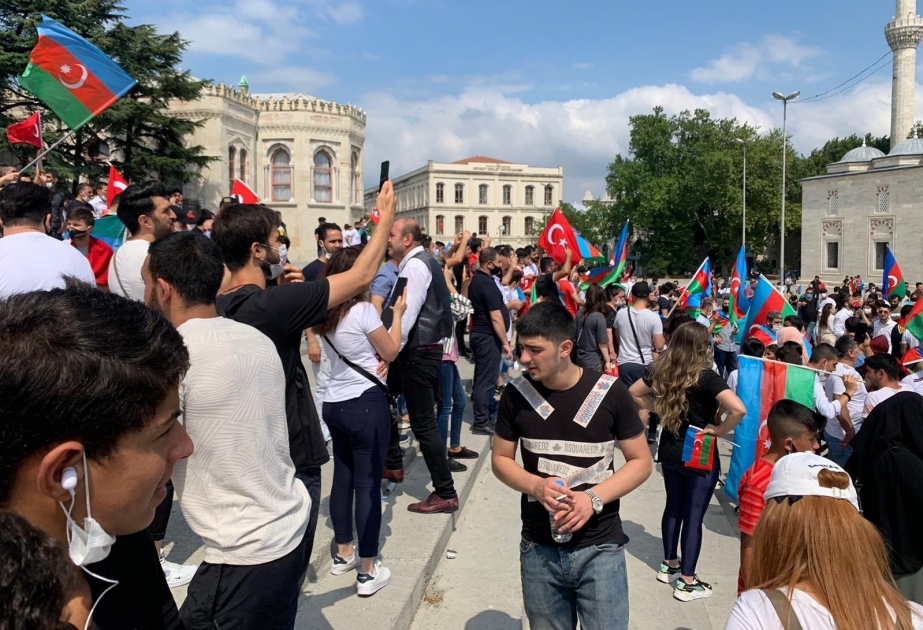 ​ Un rassemblement de soutien à l'Azerbaïdjan a été organisé à Istanbul