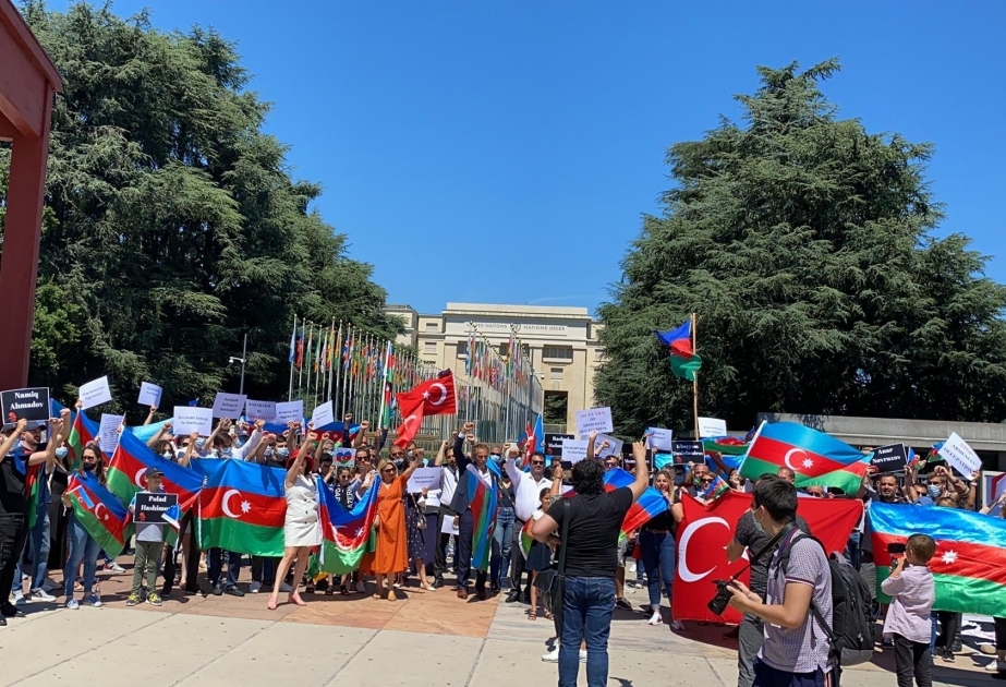 Les Azerbaïdjanais ont marché de Berne vers Genève pour soutenir l’armée azerbaïdjanaise
