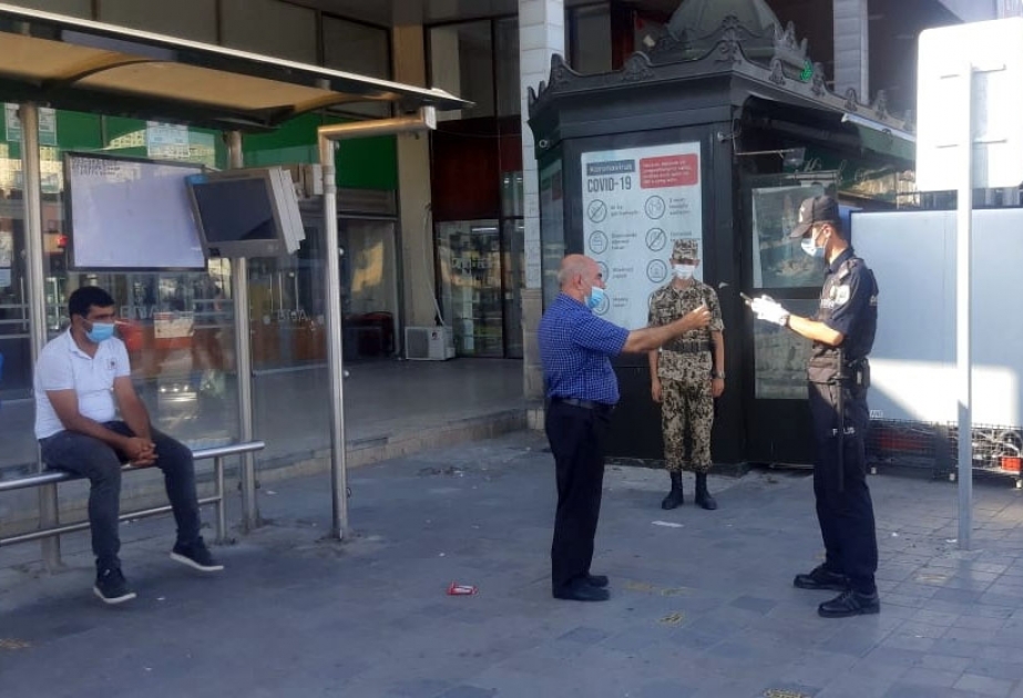 Bakıda tibbi maskalardan istifadə etməyən şəxslər cərimələniblər