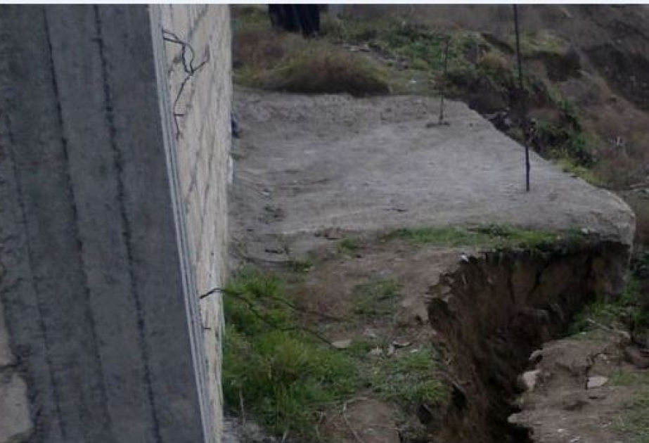 Suraxanı rayonunda baş vermiş torpaq uçqunu nəticəsində bir nəfər ölüb