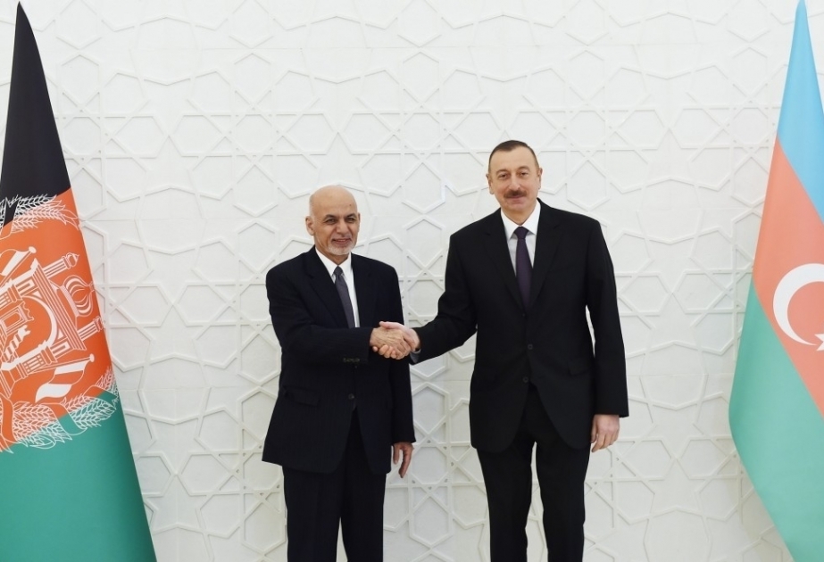 El presidente afgano Mohammad Ashraf Ghani llamó al presidente Ilham Aliyev