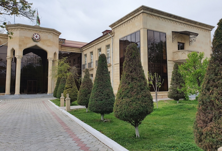 Azərbaycanın Özbəkistandakı səfirliyi Qurban bayramı münasibətilə uşaq evinə bayram payı göndərib