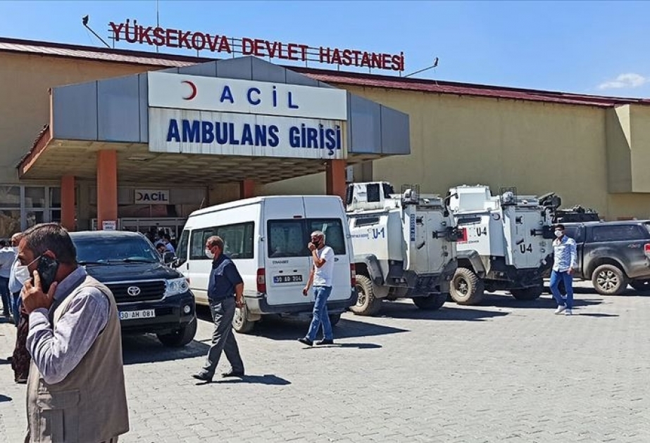 Türkiyədə mikroavtobusun aşması nəticəsində altı nəfər həlak olub