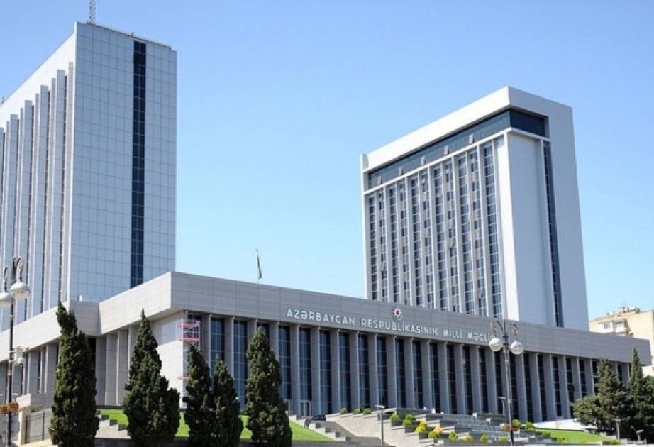 Los presidentes de los parlamentos de Azerbaiyán y Turquía mantuvieron una conversación telefónica