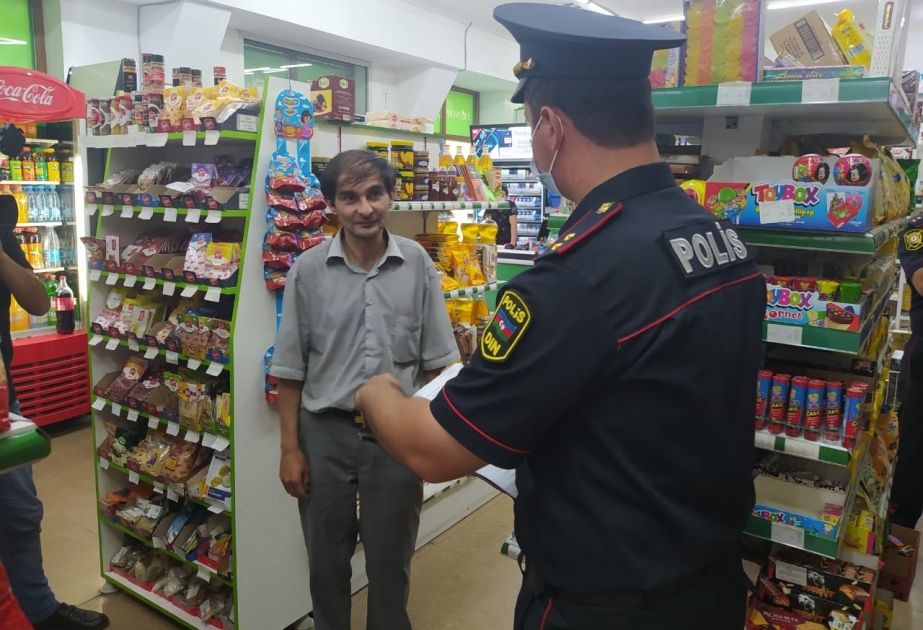 Şəkidə qapalı məkanlarda tibbi maskadan istifadə etməyən şəxslərə qarşı reyd keçirilib