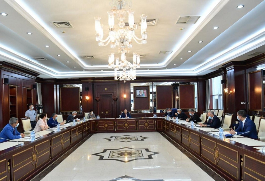 Milli Məclisin Əmək və sosial siyasət komitəsinin iclası keçirilib