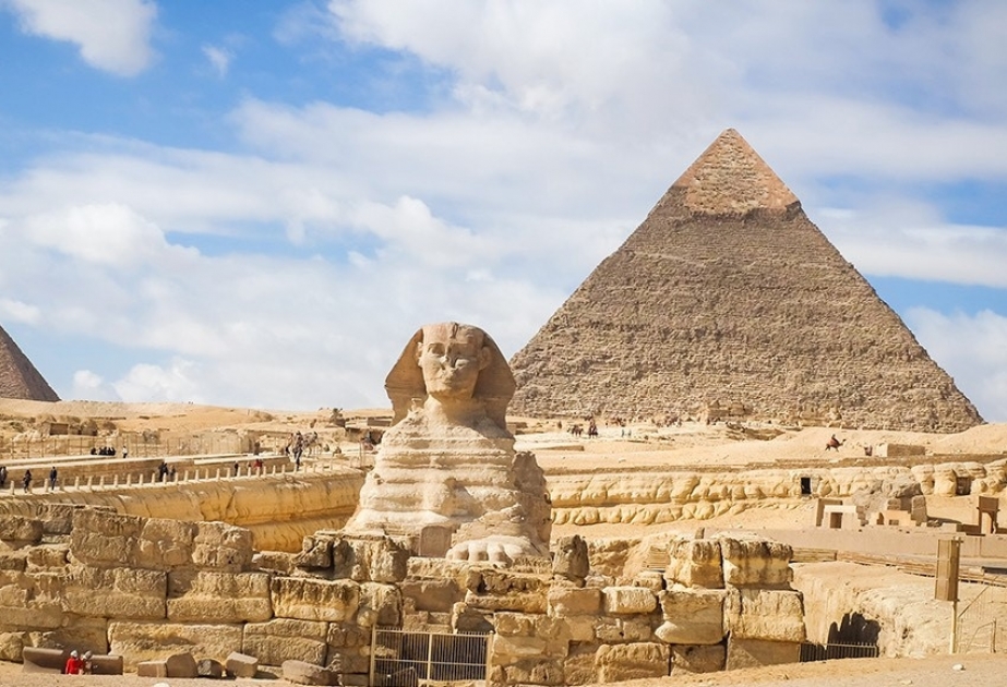 Legendarias pirámides admiradas por egipcios en asueto de Eid al Adha