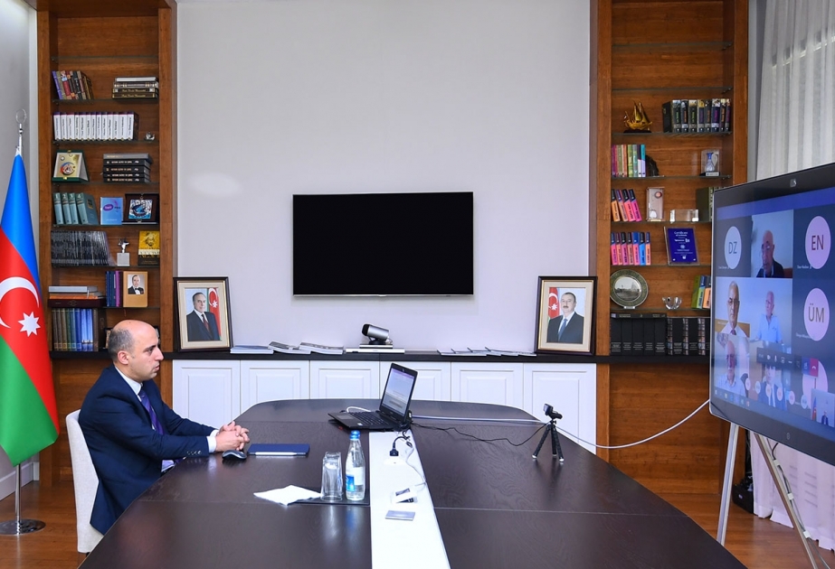 Təhsil naziri İctimai Şura üzvləri ilə videokonfrans keçirib