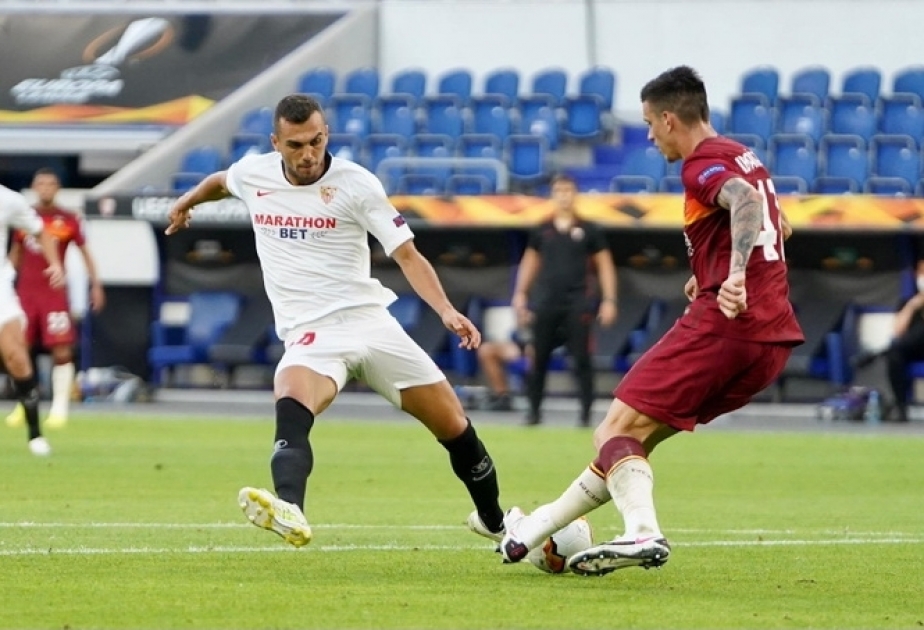 Sevilla beat Roma to cruise into quarter-finals