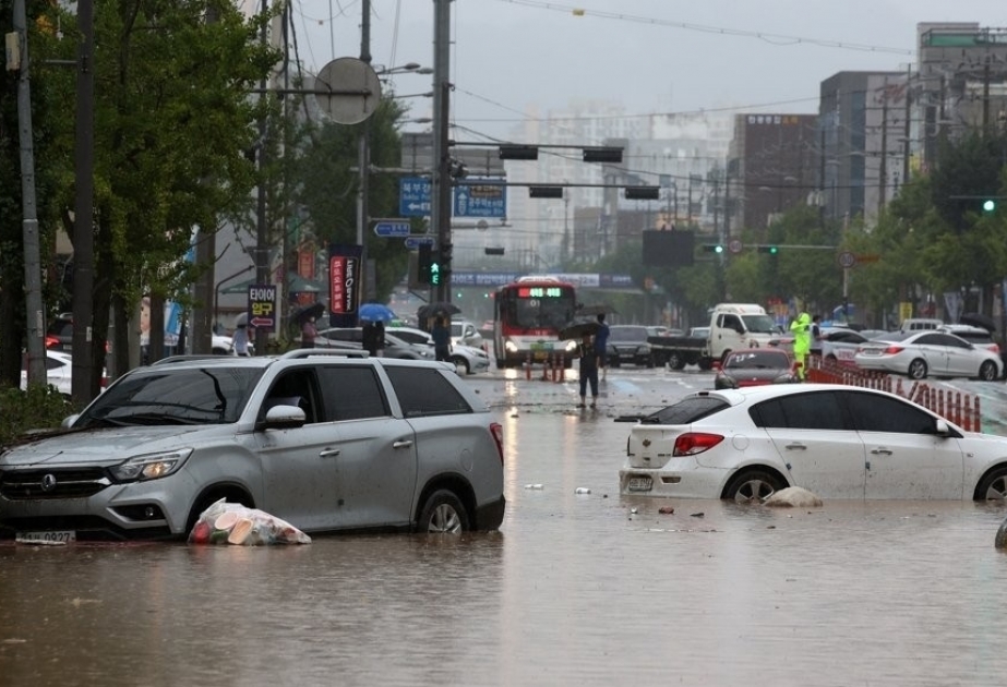 Cənubi Koreyada musson yağışları 21 nəfərin həyatına son qoyub