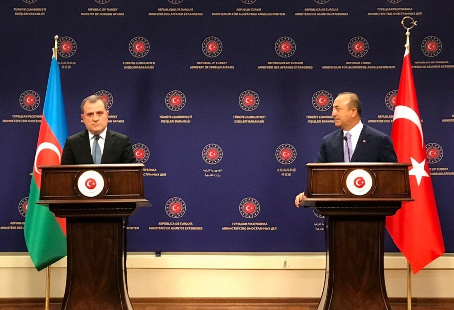Mövlud Çavuşoğlu: Türkiyədən Naxçıvana dəmir yolunun və qaz xəttinin çəkilməsi qarşıda duran ən mühüm məsələlərdən biridir