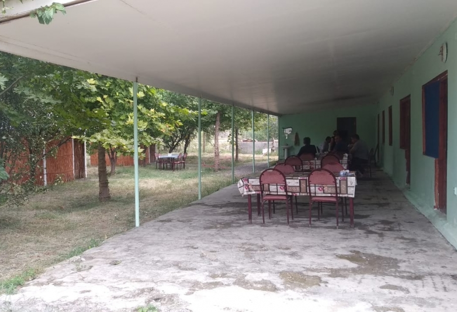 Yevlaxda karantin qaydalarını pozaraq ad günü keçirən şəxslər cərimələniblər