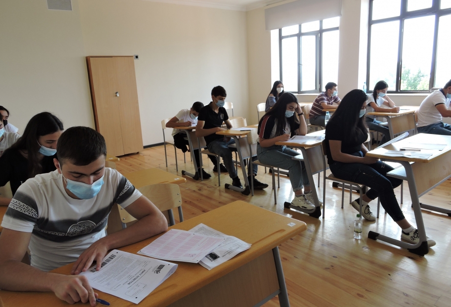 Şəkidə ali məktəblərə qəbul imtahanları altı mərkəzdə aparılıb