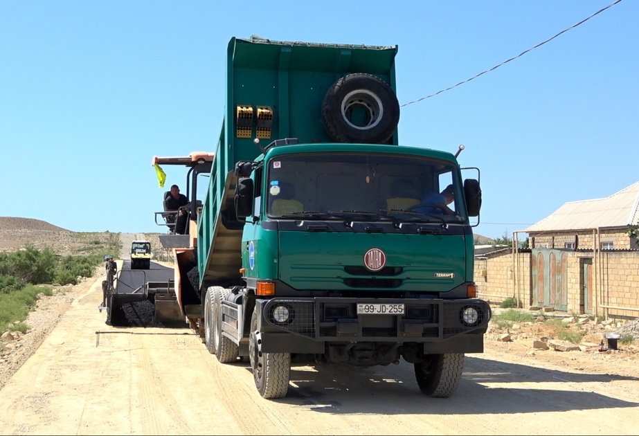 Qaradağ rayonunda təmirə ehtiyacı olan 16 kilometrlik yol yenidən qurulur VİDEO