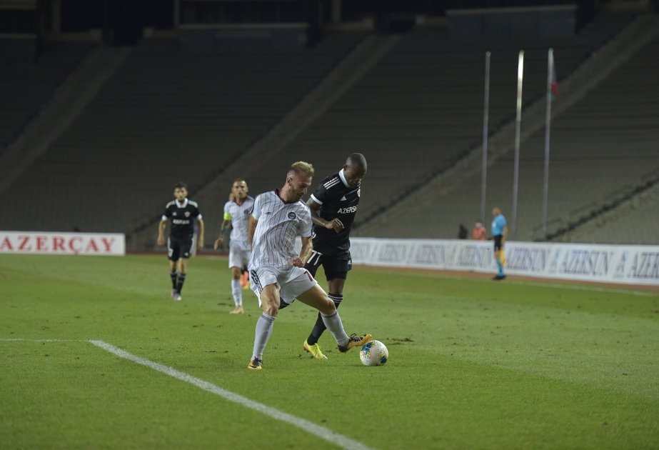 “Qarabağ” rəqibinin qapısından dördüncü qolu keçirib