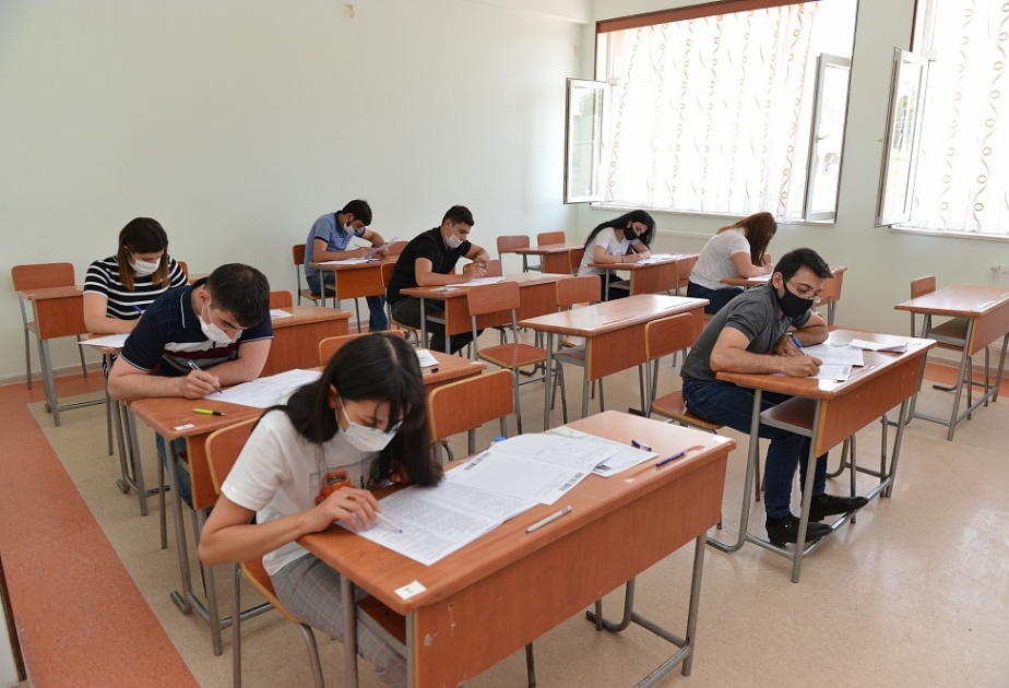 Sabah 20 mindən çox abituriyent imtahan verəcək