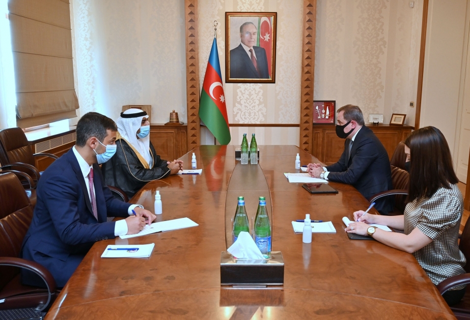 阿联酋驻阿塞拜疆大使结束任期