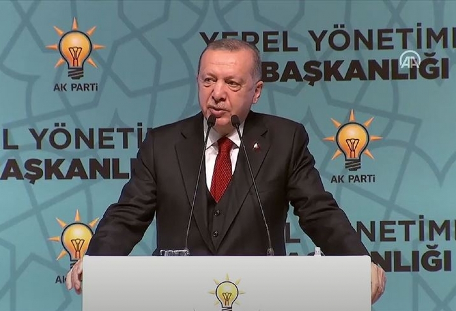 Türkiyə Prezidenti AKP-dən olan bələdiyyə sədrləri ilə müşavirə keçirib