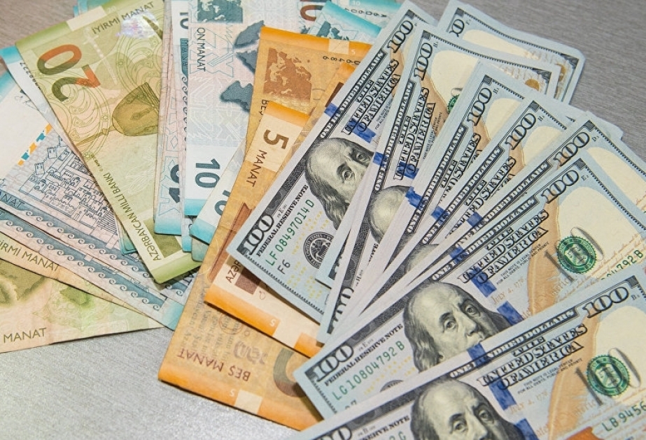 Курс маната по отношению к доллару на 21 августа установлен на уровне 1,7000