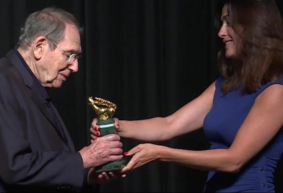 Azərbaycan əsilli fransız aktyor Robert Hossein Kiyev Film Festivalının mükafatı ilə təltif edilib