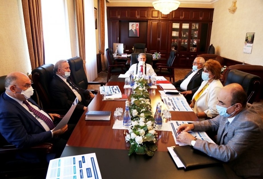 AMEA Rəyasət Heyətinin iclasında bir sıra məsələlər müzakirə olunub