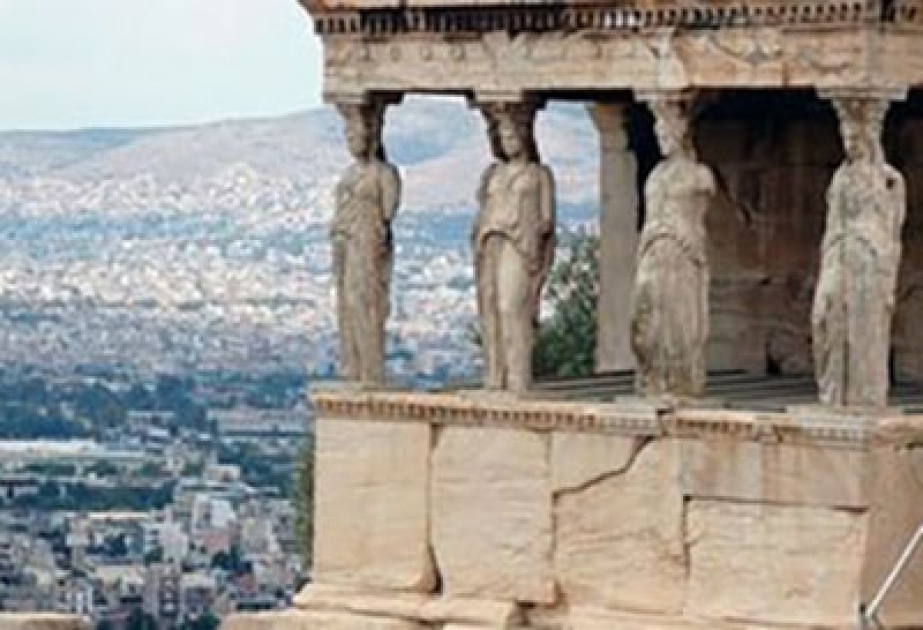 Yunanıstan məşhur kurort şəhərlərində məhdudiyyətlər tətbiq edib