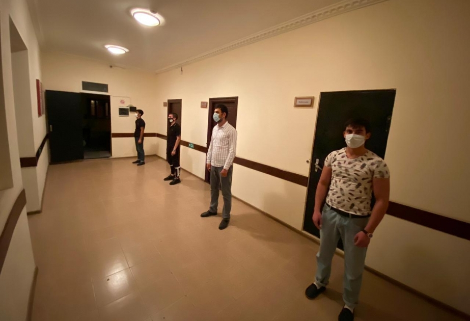 Qaradağda qapalı məkanda müştərilərə qəlyan təklif edən çay evi aşkarlanıb