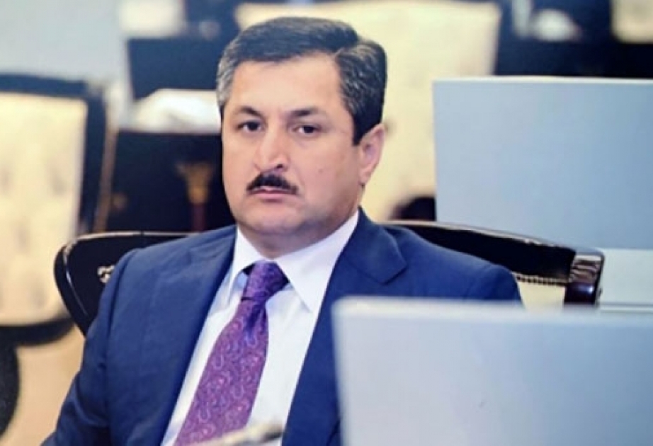 Deputat: İbtidai sinif şagirdlərinin məktəblərə daha çox ehtiyacı var