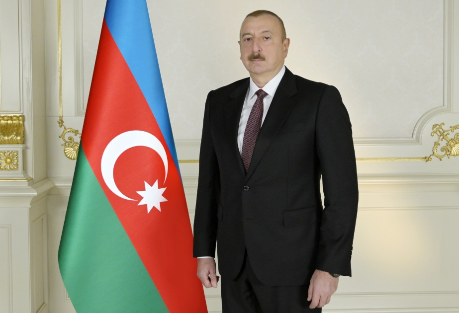 Präsident Ilham Aliyev gratuliert seinem ukrainischen Amtskollegen