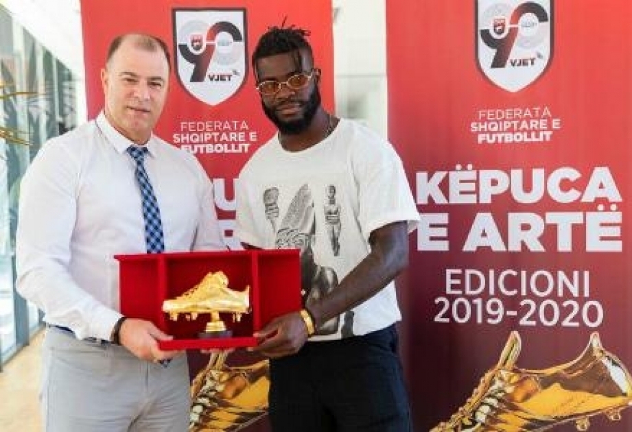 “Keşlə”nin rəqibi olan “Laçi”nin hücumçusuna “Qızıl buts” mükafatı təqdim olunub