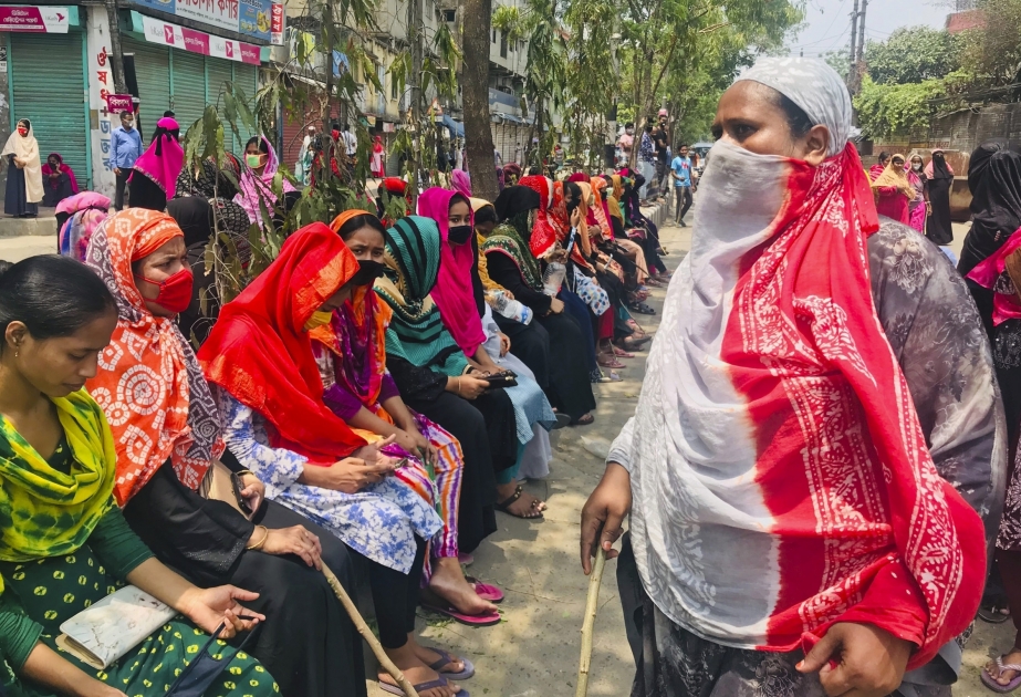 Le Bangladesh poursuit sa lutte contre la pandémie