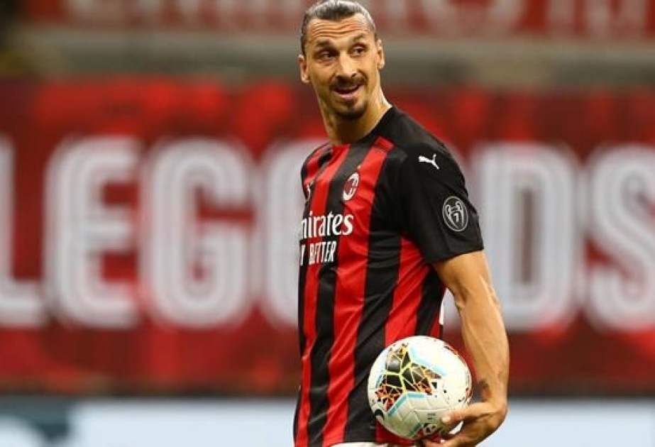Zlatan İbrahimoviç “Milan” klubu ilə yeni müqavilə imzalayıb