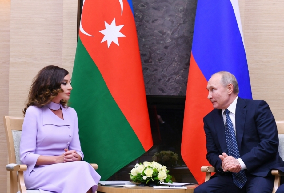 Präsident Wladimir Putin gratuliert Erster Vizepräsidentin Mehriban Aliyeva zu ihrem Geburtstag