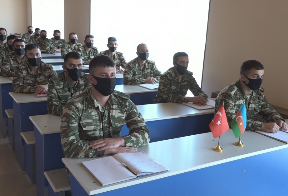 Naxçıvanda keçirilən təlimlərdə iki qardaş ölkənin bölmə komandirləri arasında təcrübə mübadiləsi aparılır VİDEO
