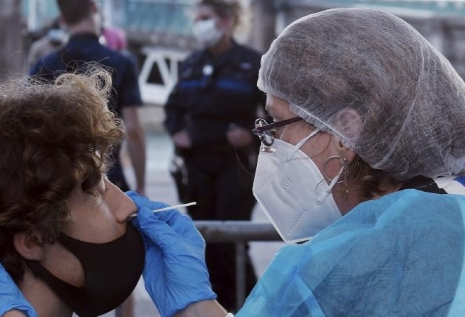Fransada hökumət COVID-19 epidemiyasına yoluxanların sayının artması ilə bağlı narahatlığını bildirib