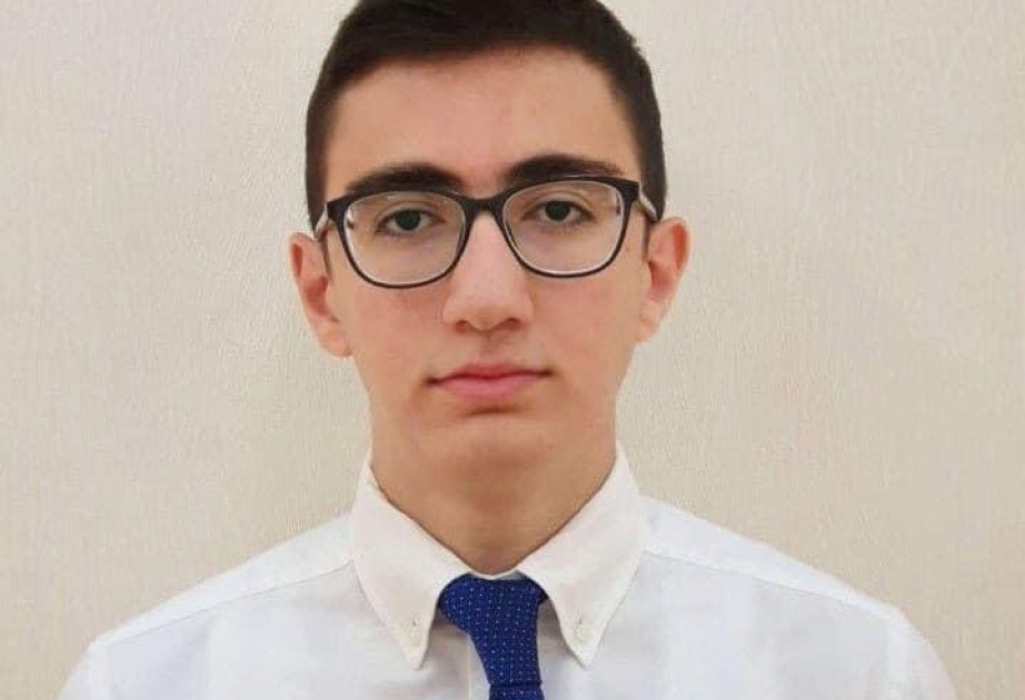 700 bal toplayan paytaxt məktəblisi
