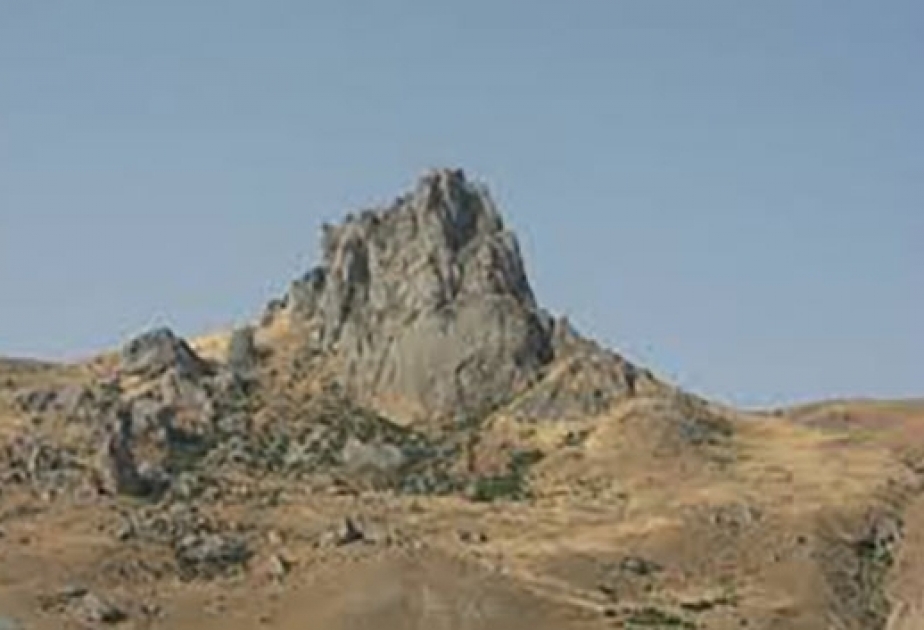 Reserva de la "Montaña Beshbarmag" se incluye en la lista de monumentos de importancia nacional