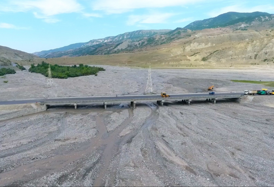 Quba rayonunda 68 min əhalinin istifadə etdiyi yolun tikintisi yekunlaşır