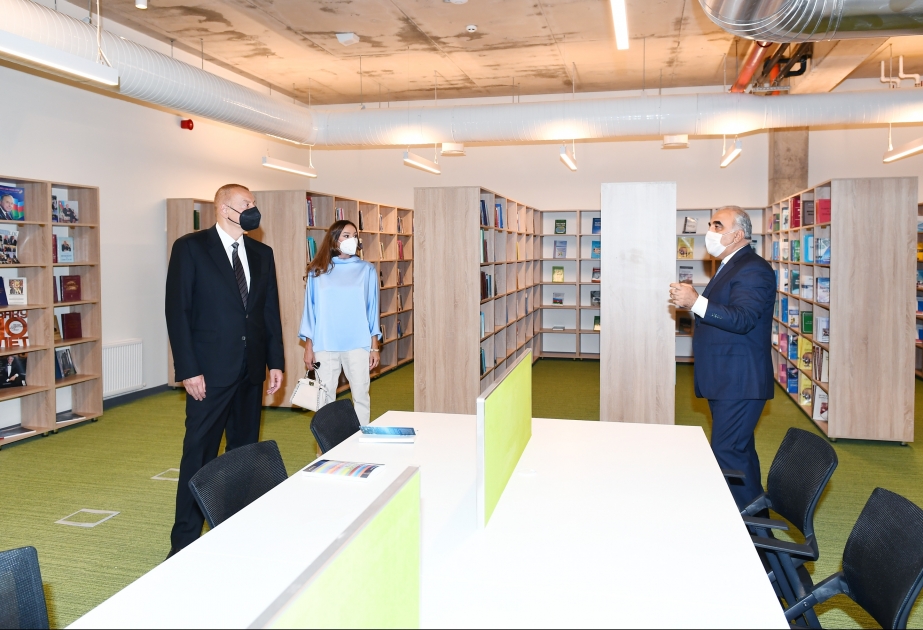 UNEC-in yenidən inşa olunan 3 saylı tədris korpusu istifadəyə verilib  Prezident İlham Əliyev və birinci xanım Mehriban Əliyeva tədbirdə iştirak ediblər  YENİLƏNİB-2  VİDEO