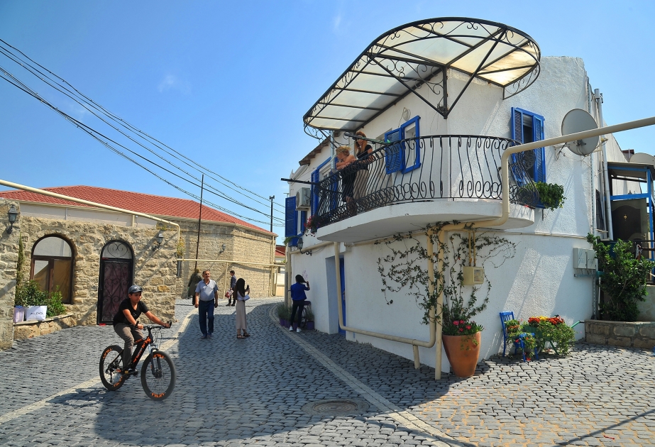 Balaxanı qəsəbəsinin yeni turizm məkanına çevrilməsi istiqamətində işlər davam etdirilir - FOTOSESSİYA  VİDEO ​