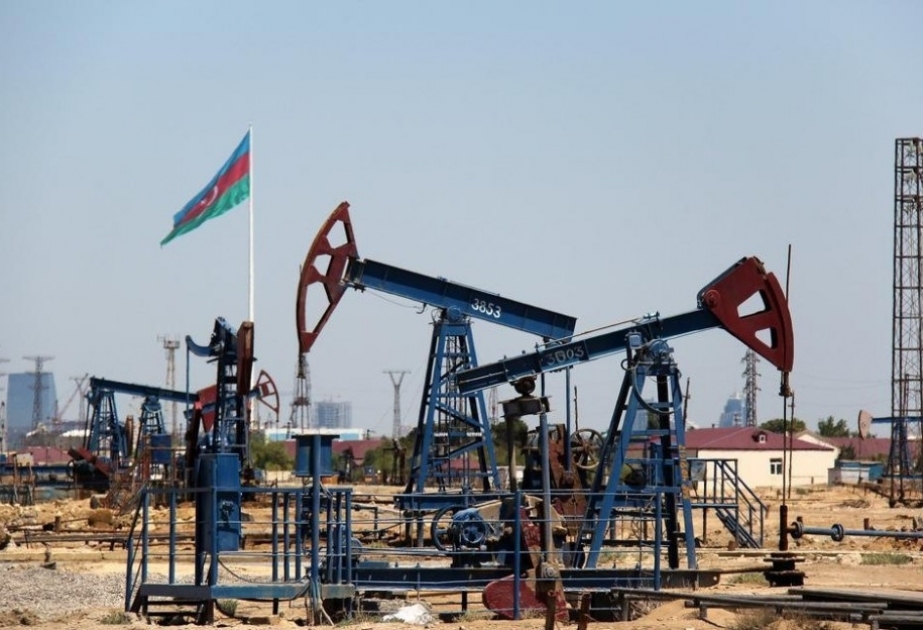Precio de “Azeri Light” en la bolsa mundial ha descendido