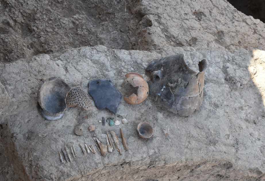 Se han descubierto varios artefactos en Shabrán