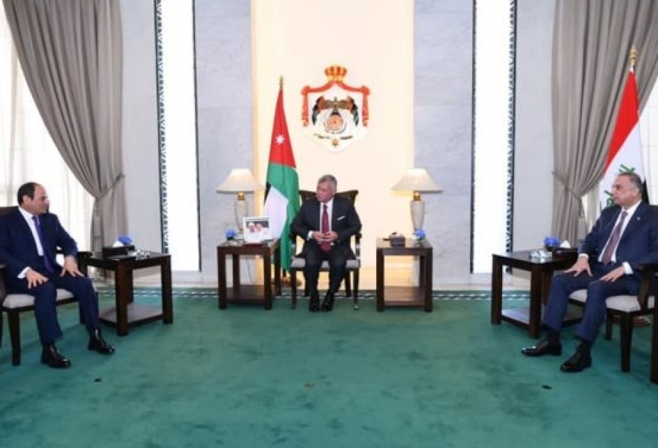 Misir, İordaniya və İraq birgə elektrik xətti və neft kəməri layihələri həyata keçirəcəklər