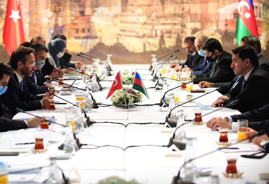 Hikmət Hacıyev: Azərbaycan ilə Türkiyə “bir millət, iki dövlət” şüarı ilə hər zaman bir-birinin yanındadır YENİLƏNİB