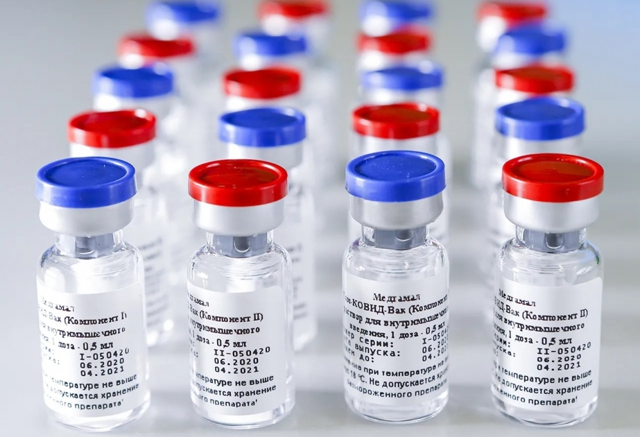 Российская вакцина от коронавируса выпущена в гражданский оборот
