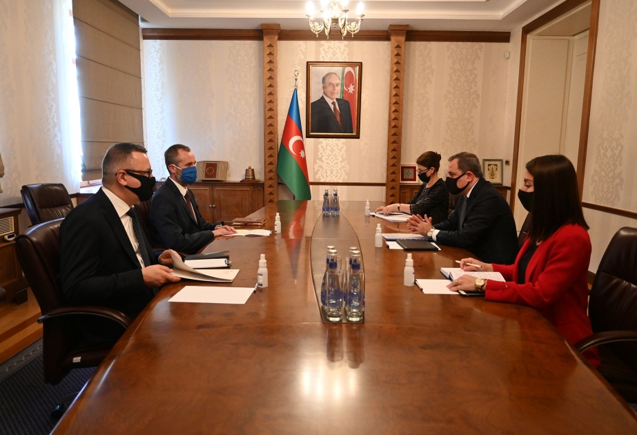 Azerbaiyán y Polonia abordan perspectivas de la cooperación bilateral