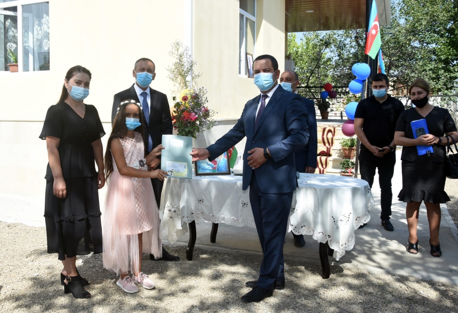 Ağstafada 16 şəhid ailəsi və Qarabağ müharibəsi əlilinə ev verilib
