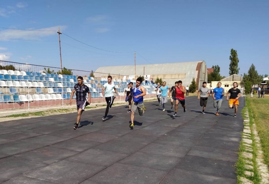 Siyəzəndə atletika yarışlarının qalibləri mükafatlandırılıb